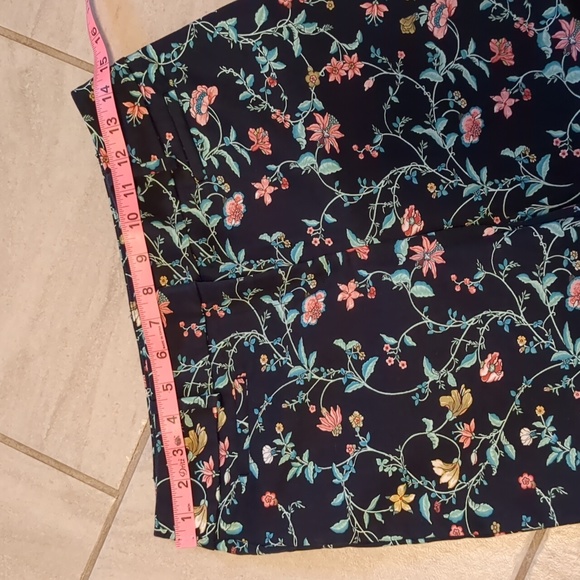 Loft Julie Fit The Riviera Pant Front and Back Welt Pockets Vented Hem Size 2P - Picture 9 of 16